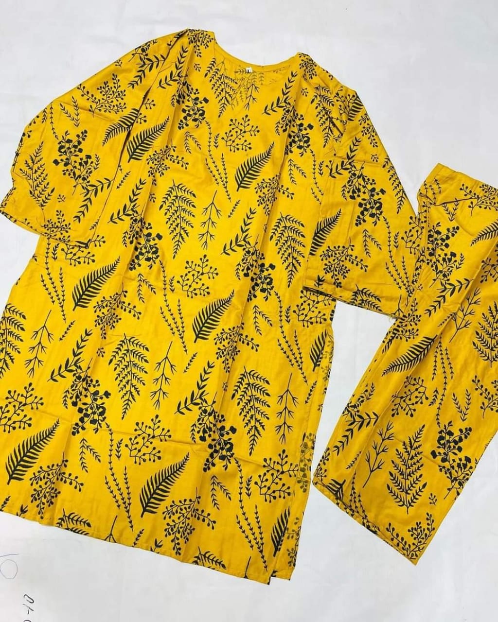 PETAL STUFF ARABIC LINEN